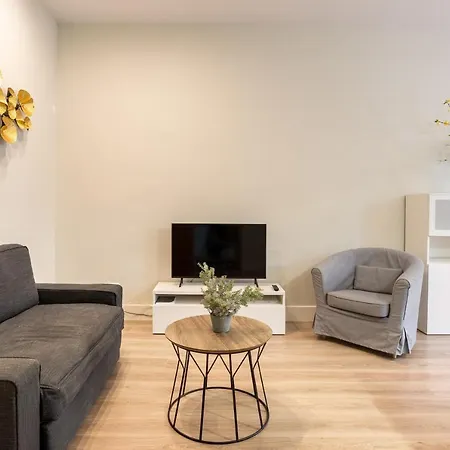 Urbe10 Angel 1 Bedroom 3c