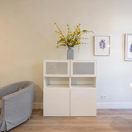Apartment Urbe10 Angel 1 Bedroom 3c Malaga
